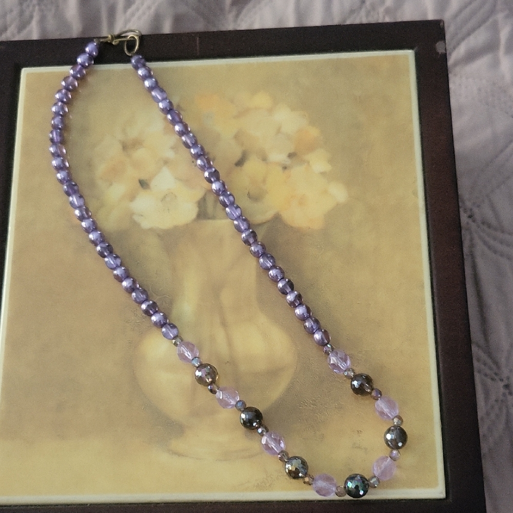 Elegant Purple Beaded Necklace